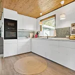 3 Bedroom Awesome In