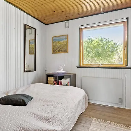 Prázdninový dům 3 Bedroom Awesome In *