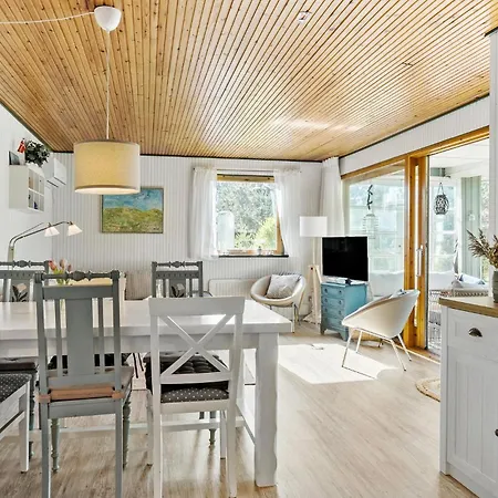 Feriehus 3 Bedroom Awesome In