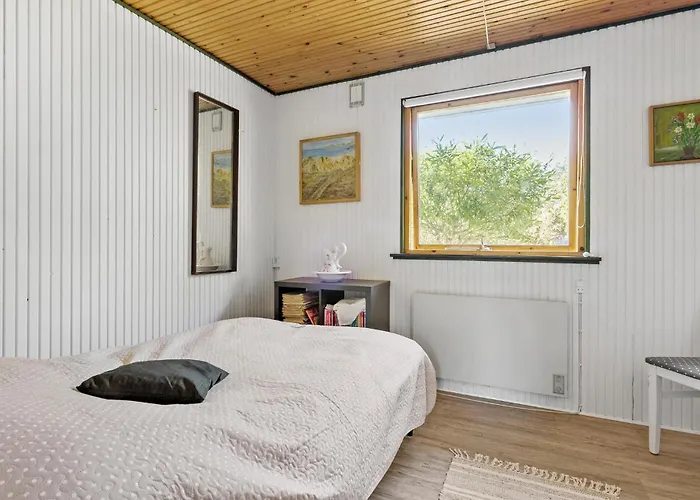 Vakantiehuis 3 Bedroom Awesome In *